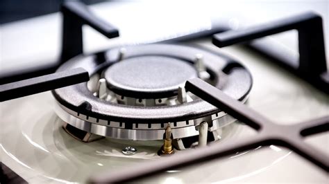 gas stove burner gets hot when oven is on
